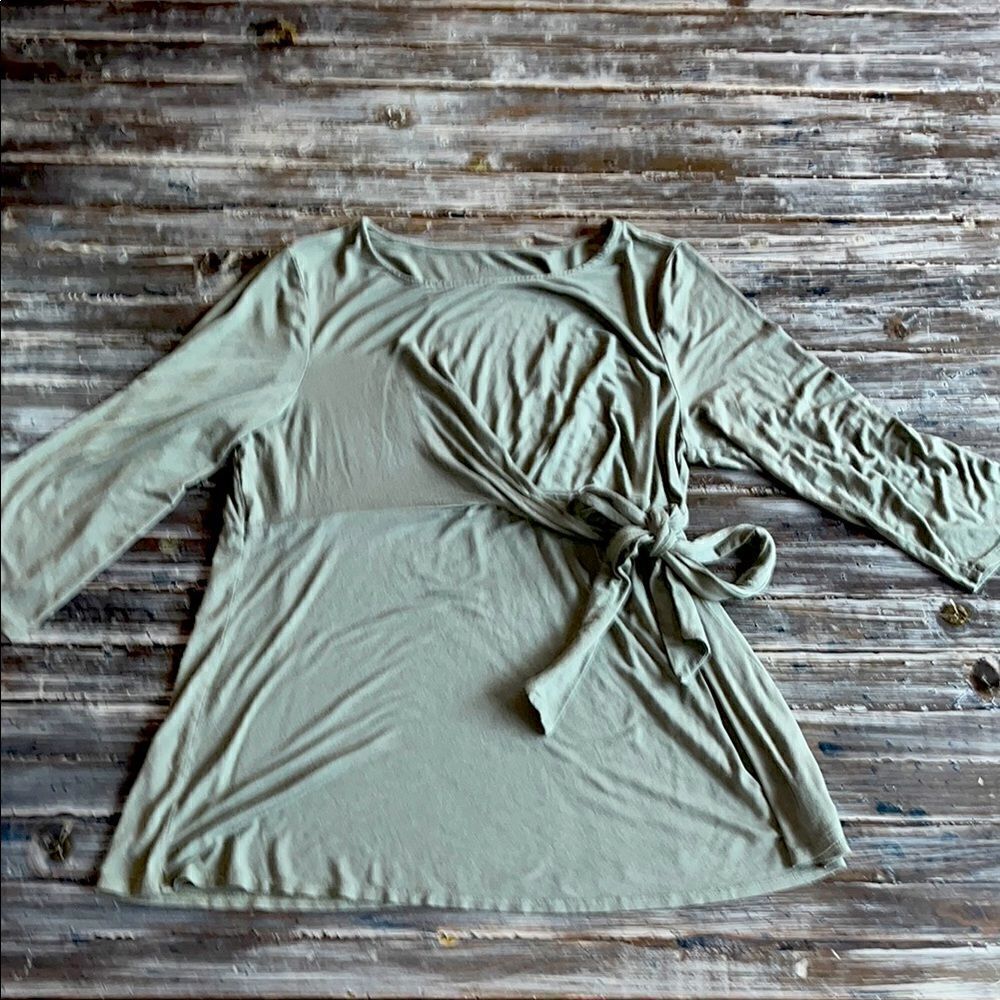 Kohl’s a:glow maternity side tie blouse